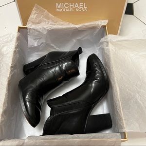 Michael Kors Boots Size 6.5